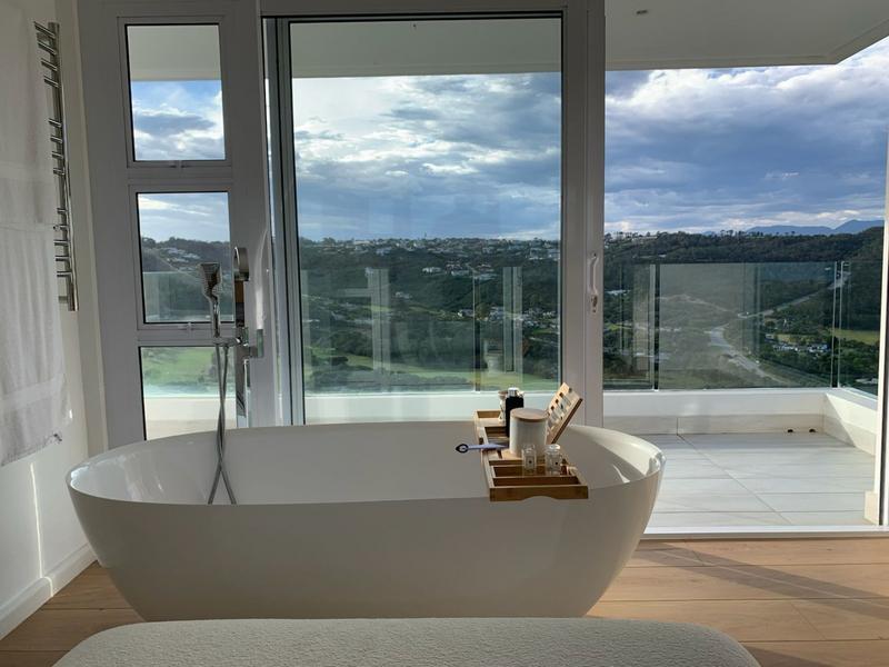 To Let 4 Bedroom Property for Rent in Brackenridge Western Cape